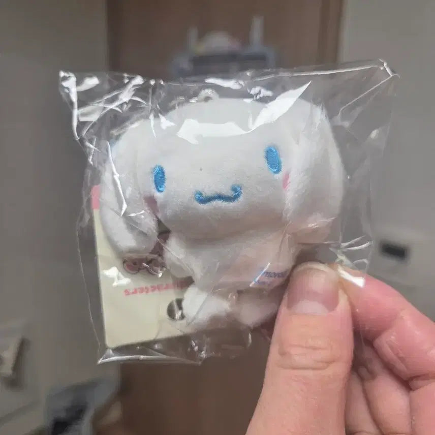 [BUNJANG] Sanrio Cinnamoroll Ashibra Plush Keychain / 산리오 시나모롤 아시부라 인형