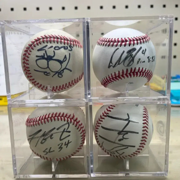 [BUNJANG] Samsung Lions Authentic Autographed Baseball (Various Players) / 심창민 구자욱 김헌곤 뷰캐넌(삼성라이온즈)친필 싸인볼