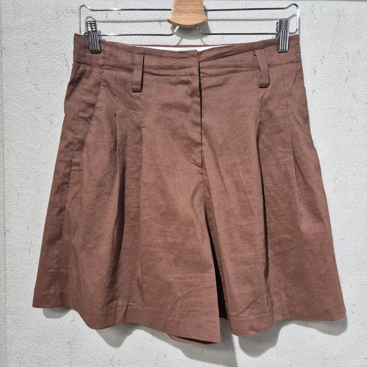 [BUNJANG] TEAM BROWN Pleated Shorts / 티임 브라운 플리츠 반바지 숏팬츠