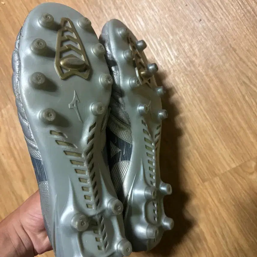 [BUNJANG] Mizuno Morelia 4 Elite Platinum Pack FG Football Boots / 미즈노 모렐리아4 엘리트 베타 플랜티넘팩