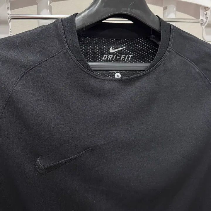[BUNJANG] Nike Dri-FIT Short Sleeve T-Shirt Size S / 나이키 드라이핏 반팔티 90사이즈