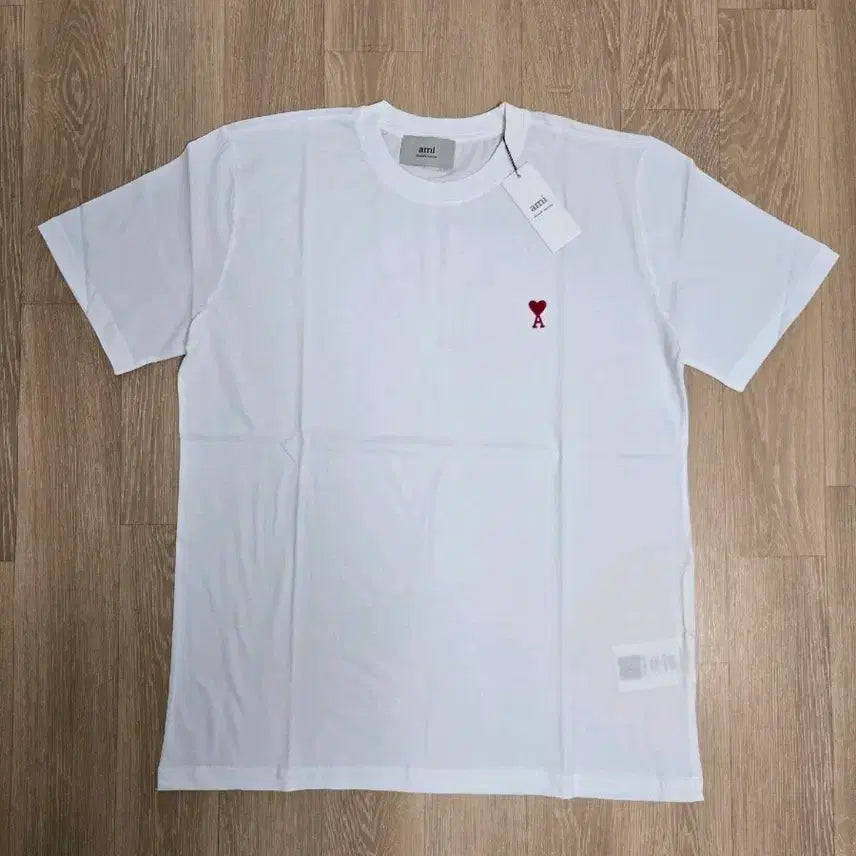 [BUNJANG] AMI Small Heart Short Sleeve T-Shirt White L / 아미 스몰 하트 반팔 티셔츠 화이트 L 새상품