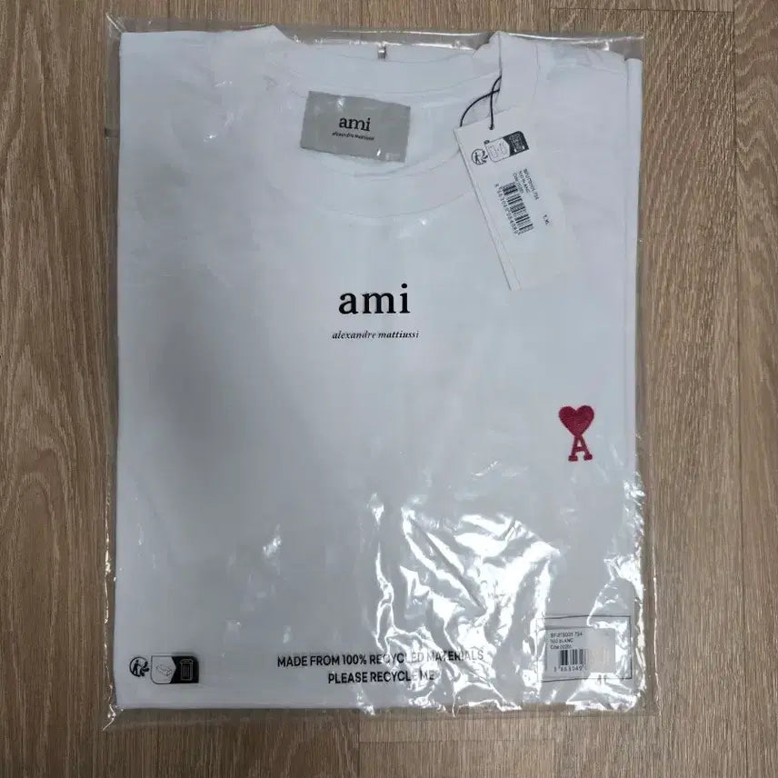 [BUNJANG] AMI Small Heart Short Sleeve T-Shirt White L / 아미 스몰 하트 반팔 티셔츠 화이트 L 새상품