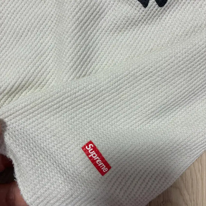 [BUNJANG] Supreme Heinze Bones Thermal Crew Natural XL / 슈프림 헤인즈 본즈 써멀 크루 내추럴 xl