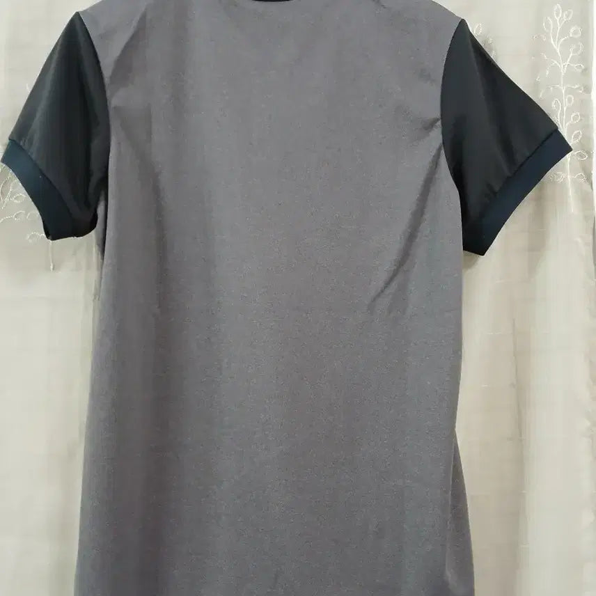 [BUNJANG] Lecaf Functional Short-Sleeve T-Shirt / 르카프 기능성 반팔 티셔츠 새옷
