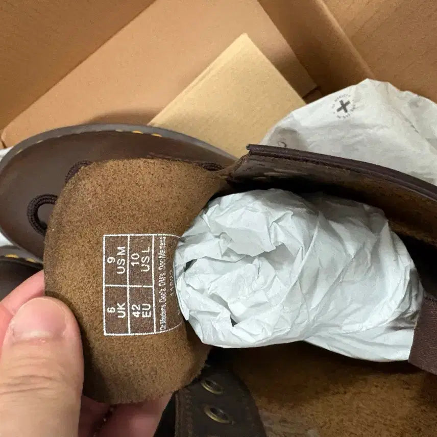 [BUNJANG] Dr. Martens 1460 Crazy Horse Brown Boots / 닥터마틴 1460 크레이지 홀스 브라운