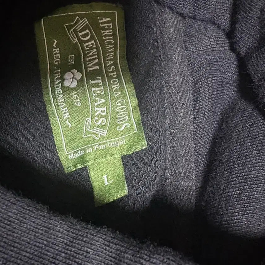 [BUNJANG] Denim Tears Black Hoodie / 데님티어스 블랙 후드티