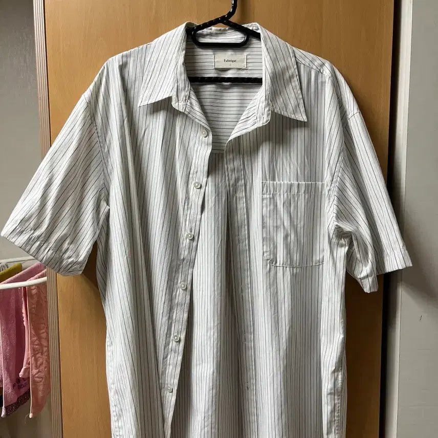 [BUNJANG] Fabrega Lauren Stripe Half Shirt White Size 2 / 파브레가 로렌 스트라이프 하프셔츠 화이트 2사이즈