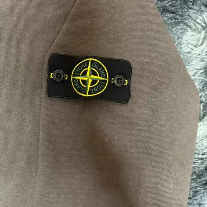 [BUNJANG] Stone Island Sweatshirt - Size M (Authentic) / [정품/M사이즈]스톤아일랜드 맨투맨