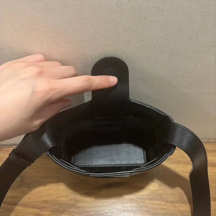 [BUNJANG] Black Leather Shoulder Bag Crossbody Mini Bag / 블랙 레더 숄더백 크로스백 미니백