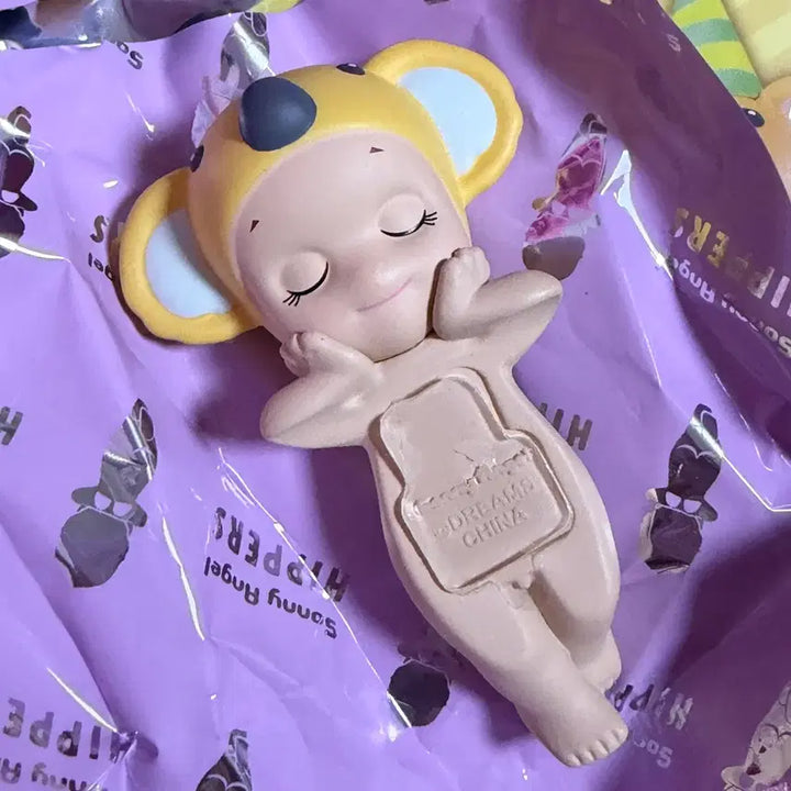 [BUNJANG] Sonny Angel Hyper Dreaming Koala Set with Birthday Postcard (Unsealed) / 단순 개봉) 소니엔젤 히퍼 드리밍 코알라 + 생일 엽서 세트