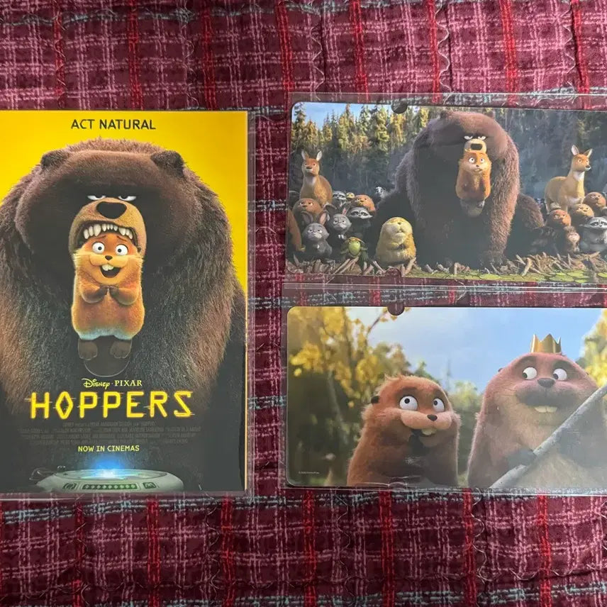 [BUNJANG] Hoopers Movie Poster Set (2 Types), Sticker Set (2 Types), and Postcard / 호퍼스 포스터 2종+ 스티2종,엽서 팝니다