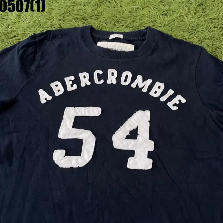 [BUNJANG] Abercrombie &amp; Fitch Navy Short Sleeve T-Shirt M / 아베크롬비 네이비 54 반팔 티셔츠 M