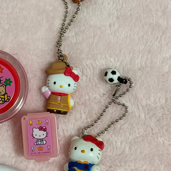 [BUNJANG] Vintage Hello Kitty Charm Accessory Set / 일괄) 고전 헬로키티 키링 소품 세트