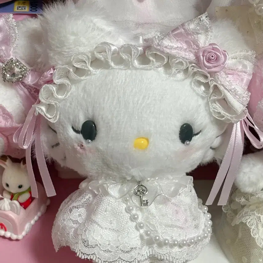 [BUNJANG] Reformed Chami Kitty Mascot - White Frill Wedding Series / 리폼) 산리오 화이트 프릴 웨딩 시리즈 챠미키티 마스코트