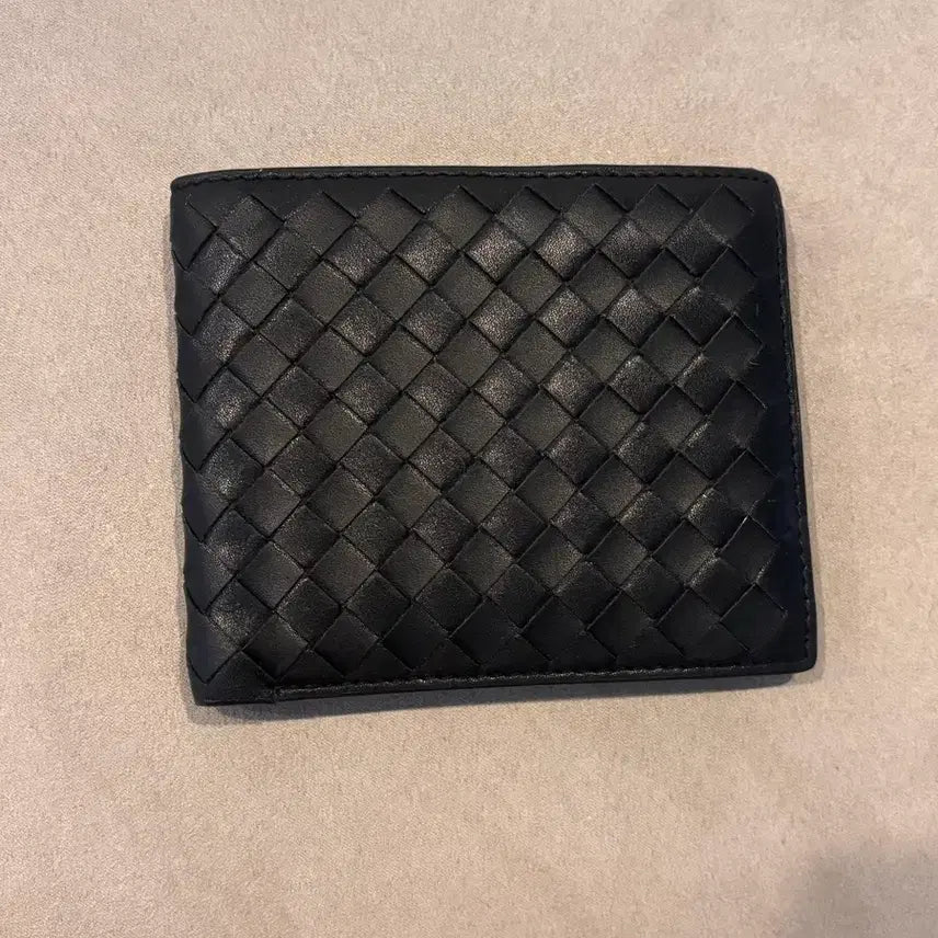 [BUNJANG] Bottega Veneta Intrecciato Bi-fold Wallet Black / 급처)보테가 베네타 인트레치아토 반지갑 블랙