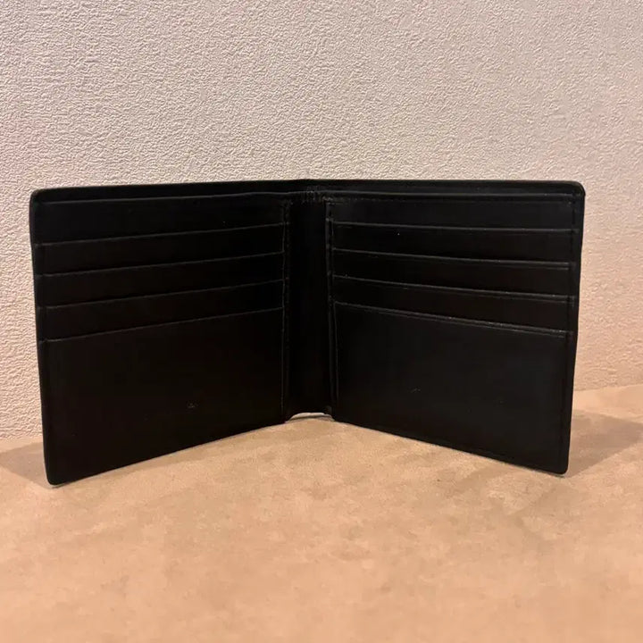 [BUNJANG] Bottega Veneta Intrecciato Bi-fold Wallet Black / 급처)보테가 베네타 인트레치아토 반지갑 블랙