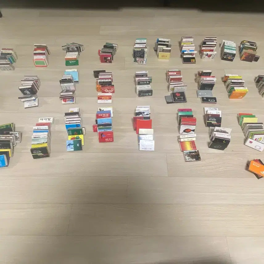 [BUNJANG] 1970s Vintage Matchbox Collection Bundle / 70년대 빈티지 성냥갑 컬렉션 일괄 판매