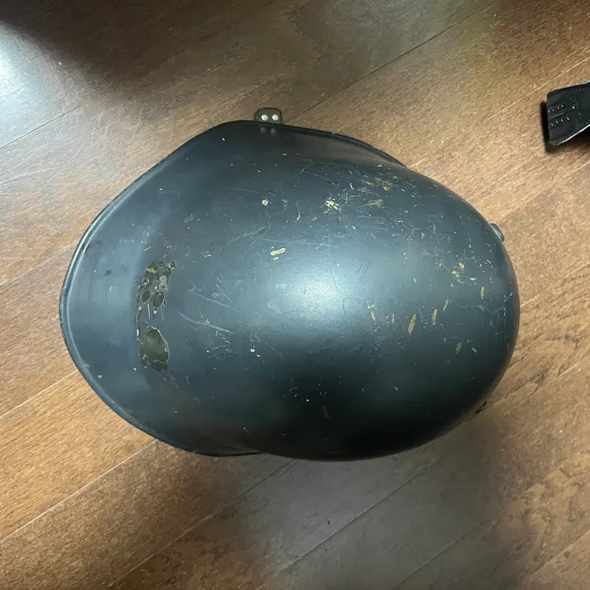 [BUNJANG] Original WWII Swiss Army Steel Helmet / 2차대전 오리지날 스위스군 철모