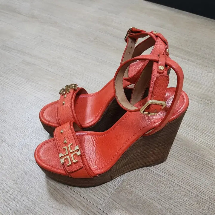[BUNJANG] Tory Burch Elina Wedge Sandals Size 7M (US Women&