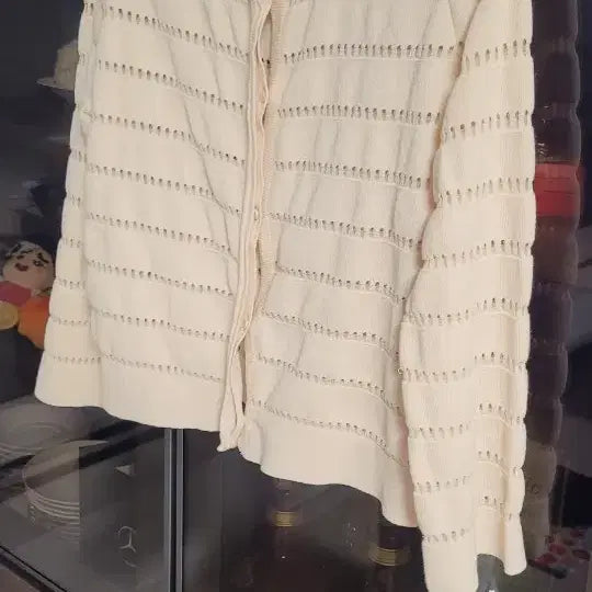 [BUNJANG] LIST Punching Cardigan - Light Beige/Pink (Size S) / 리스트 펀칭 연베이지 핑크 가디건
