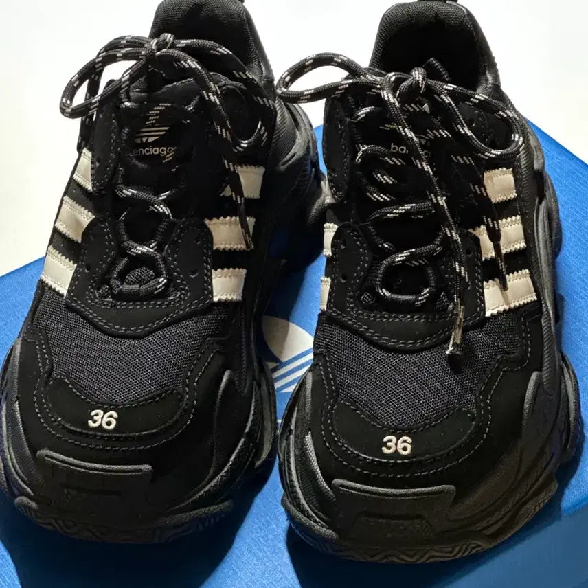 [BUNJANG] Balenciaga x Adidas Triple S Sneakers Black / 36) 발렌시아가 아디다스 트리플s 블랙
