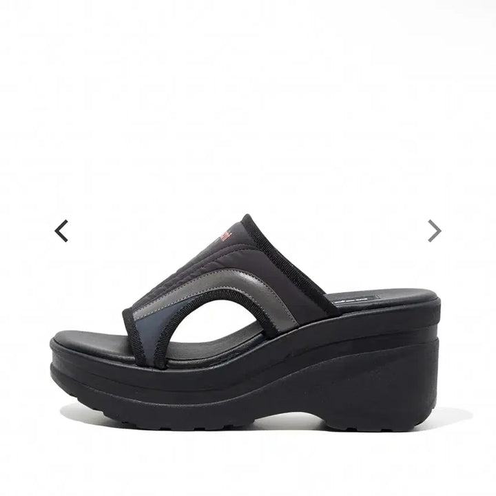 [BUNJANG] Mischief Embossed Multi Panel Slide Sandals Platform Slippers / 미스치프 엠보스드 멀티 패널 슬라이드 샌들 플랫폼 슬리퍼 250