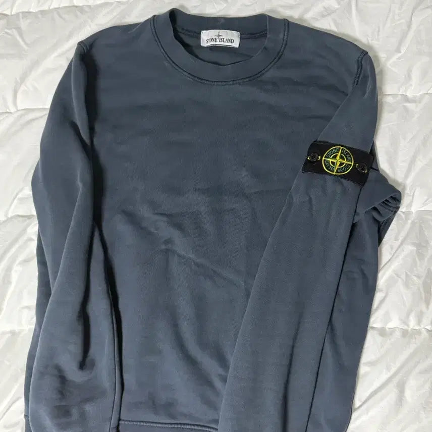 [BUNJANG] Stone Island Sweatshirt 22ss Avio Blue M / 스톤아일랜드 맨투맨 22ss 아비오블루 m