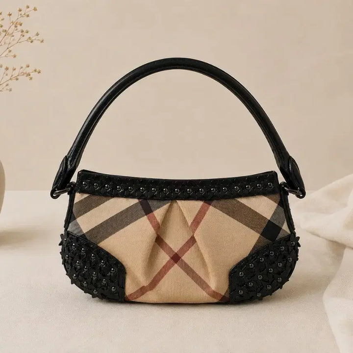 [BUNJANG] Burberry Super Nova Studded Mini Pochette Bag / 버버리 정품 슈퍼노바 스터드 미니백