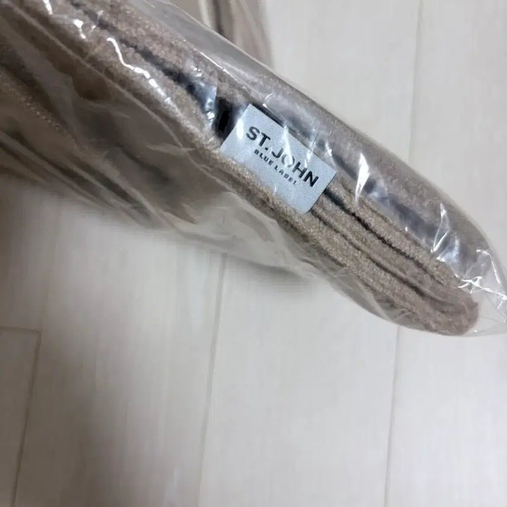 [BUNJANG] ST.JOHN Blue Label Knit Tote Bag Beige / 새상품) ST.JOHN Blue Label 세인트존 블루라벨 니트 토트백