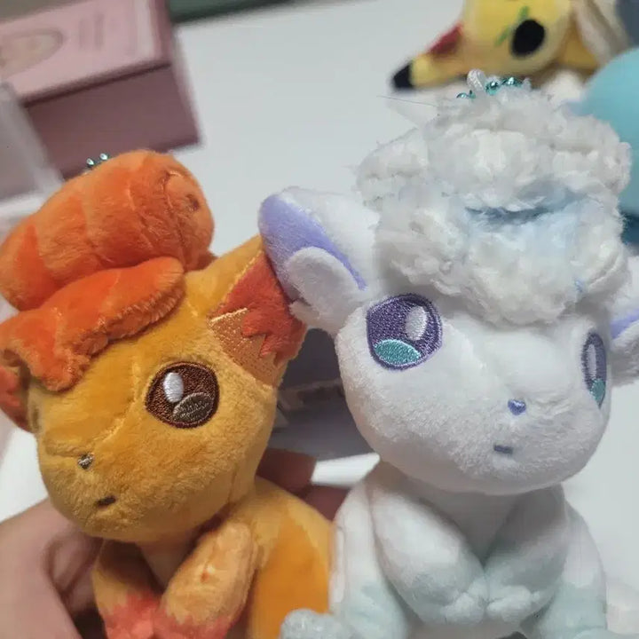 [BUNJANG] Pokemon Vulpix Alolan Vulpix Pair Doll Keychain / 포켓몬 너랑나랑 식스테일 알로라식스테일 페어 인형 키링