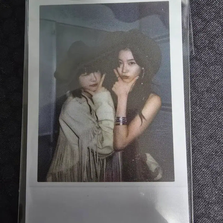 [BUNJANG] LE SSERAFIM 2023 Photocard / 르세라핌 포토카드 2023