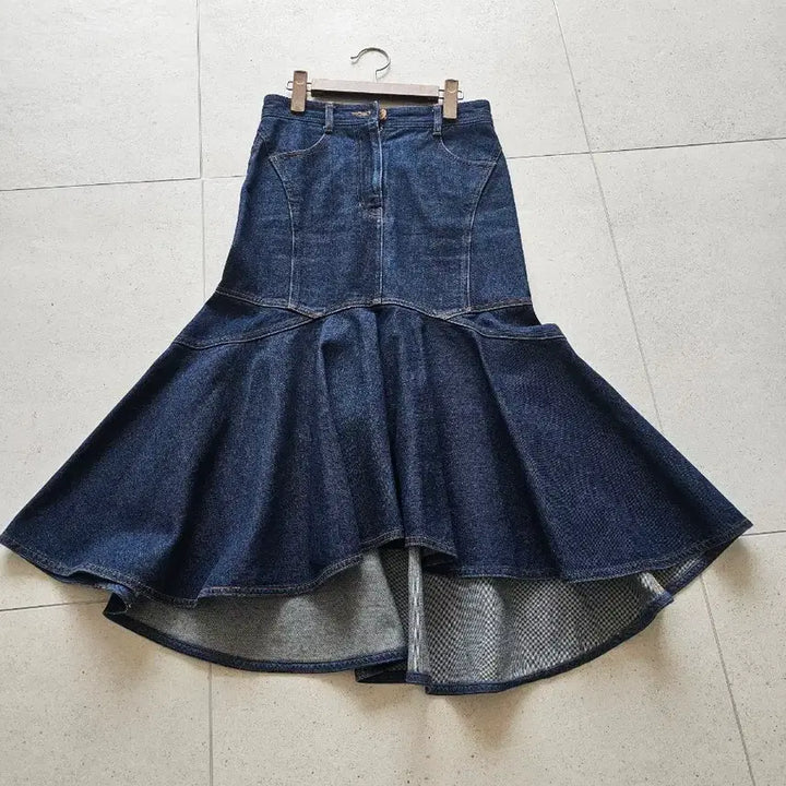 [BUNJANG] Lucky Chouette Denim Flare Long Skirt / 럭키슈에뜨 데님 플레어 롱 스커트