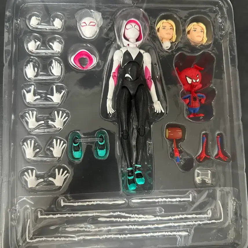 [BUNJANG] Mafex Spider-Man: Into the Spider-Verse Gwen Stacy Figure / 마펙스 스파이더맨 뉴유니버스 그웬 피규어