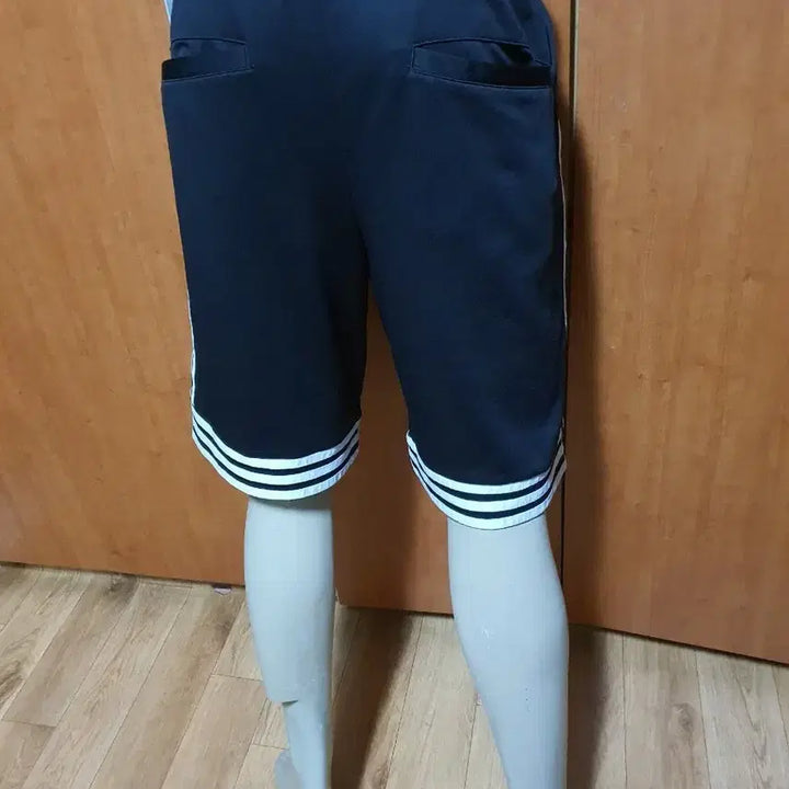 [BUNJANG] Adidas Banding Shorts (Size 29-33) / ADIDAS아디다스밴딩반바지95 약29에서33정도입니다
