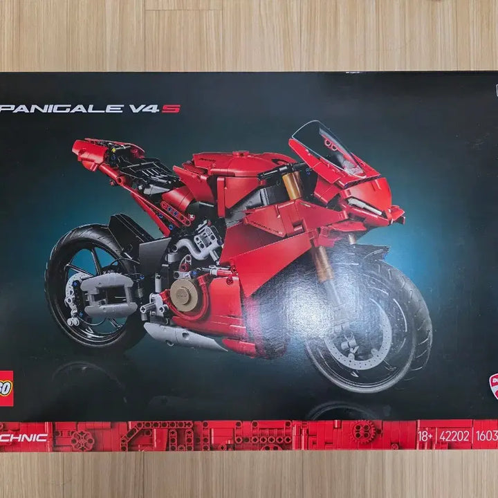 [BUNJANG] LEGO Technic Ducati Panigale V4 R 42107 / 레고 테크닉 두카티 42202 미개봉