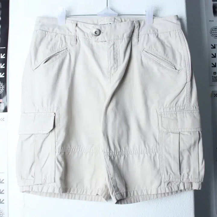 [BUNJANG] Tommy Hilfiger Cargo Shorts Beige (L-XL) / (L-XL) 타미힐피거 반바지 팬츠 카고 베이지 아메카지-264C