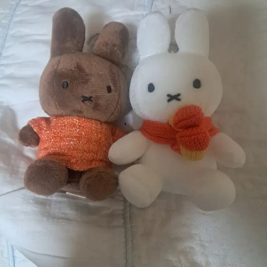 [BUNJANG] Miffy Plush Keychain Set (Brown/White) / 미피 인형 갈색/흰색 세트키링