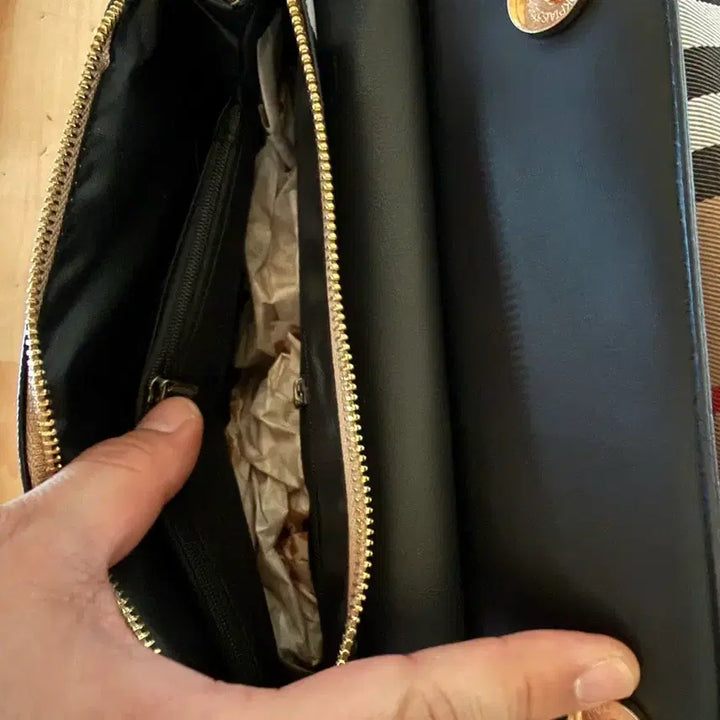 [BUNJANG] Burberry Shoulder Bag / 새 가방 판매합니다