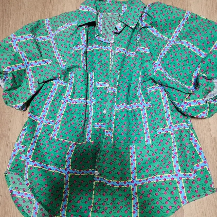 [SOLD OUT] 퍼프소매 반팔블라우스