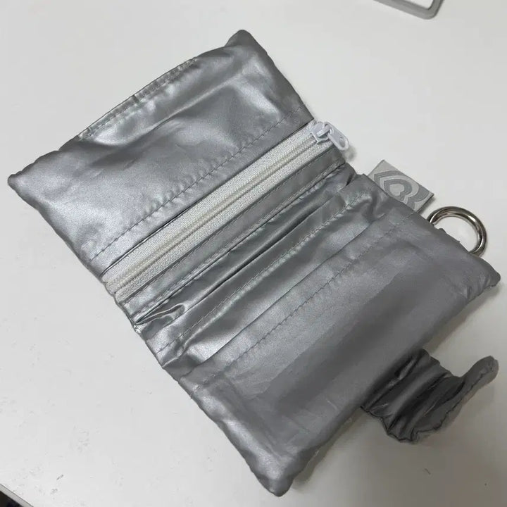 [BUNJANG] Myfavearchive Silver Star Pattern Padded Card Holder / 마이페이브아카이브 마페아 실버 별패턴 패딩 카드지갑