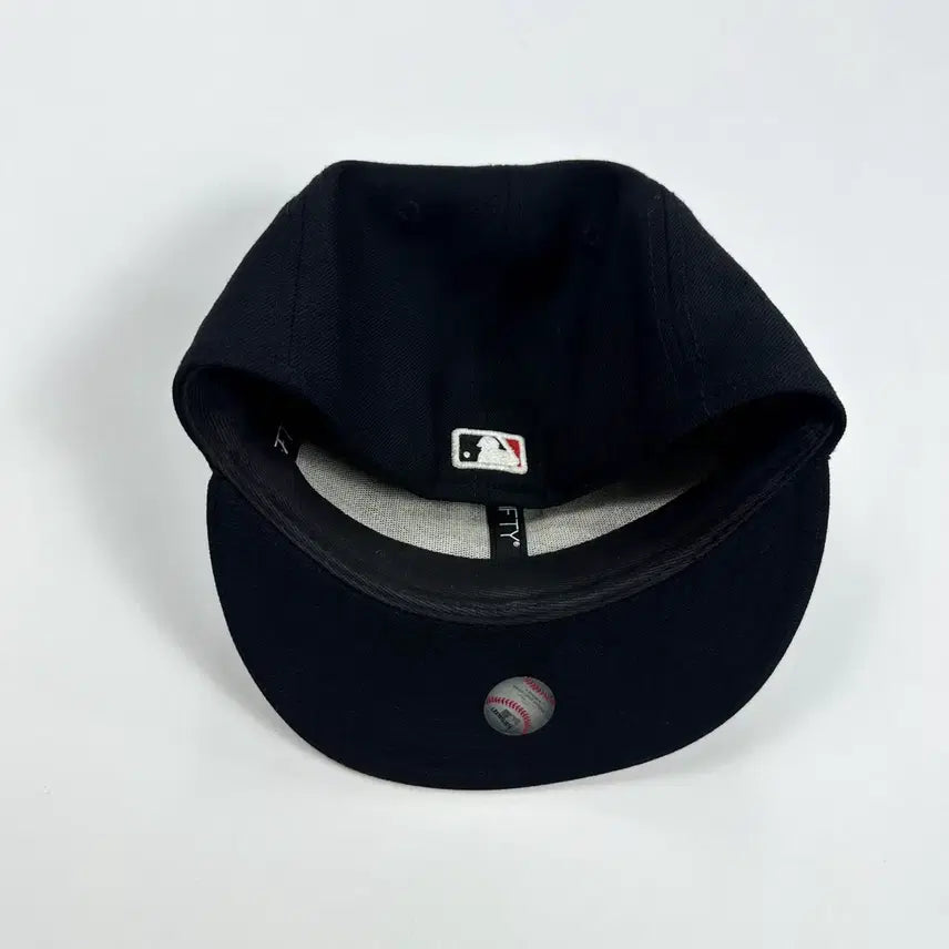 [BUNJANG] New Era 59FIFTY Character Sized Cap Black / (57.7) 뉴에라 59FIFTY 캐릭터 사이즈캡 블랙