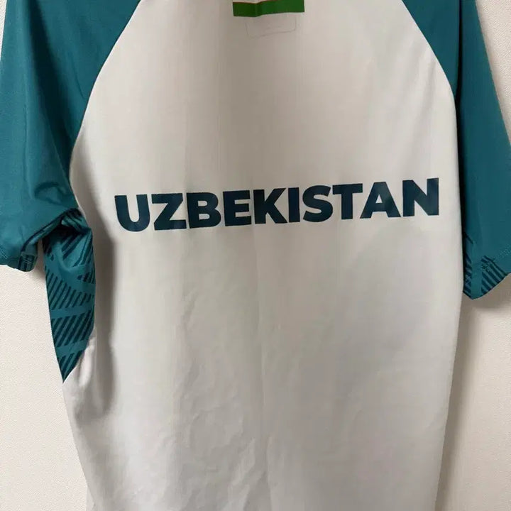 [BUNJANG] Uzbekistan National Team T-Shirt / 우즈베킨스탄 반팔티