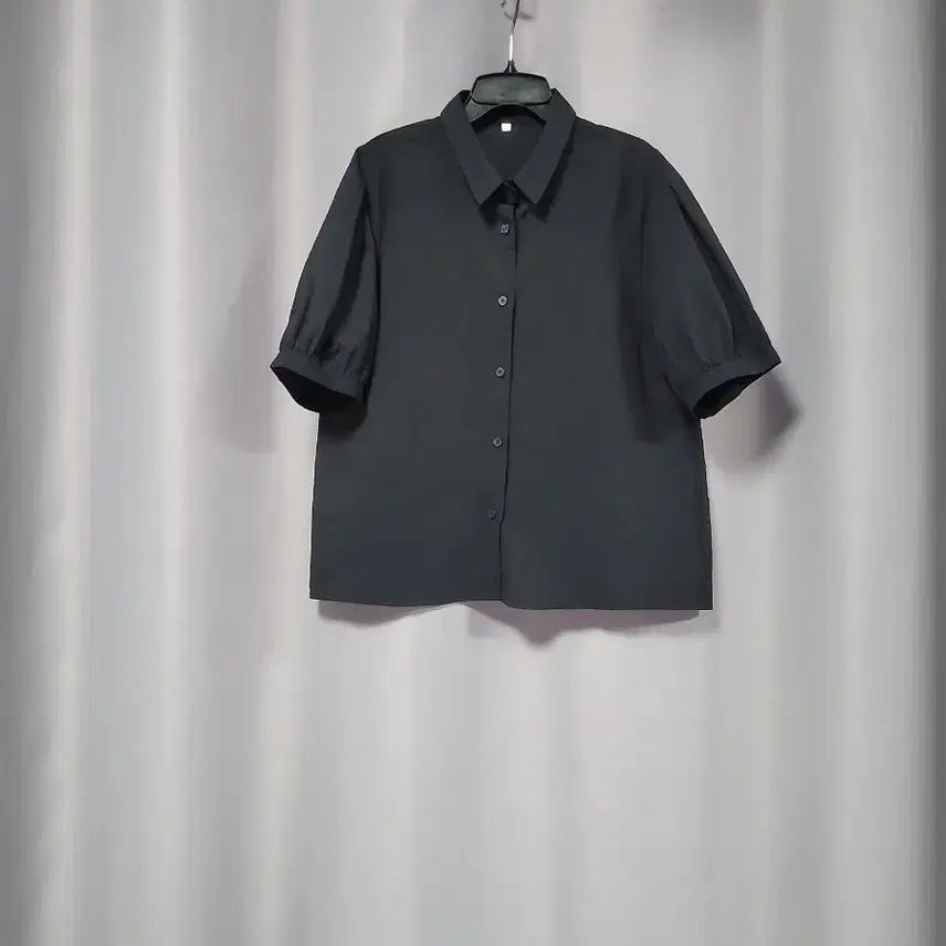[SOLD OUT] 시어서커 뒷셔링 퍼프 셔츠