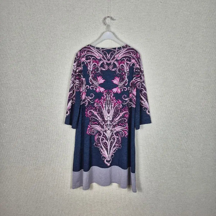 [BUNJANG] V-Neck Pattern Dress with Beaded Embellishments / (