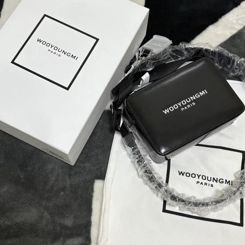 [BUNJANG] WooYoungMi Square Mini Bag Black / (판매) 우영미 스퀘어 미니백 블랙