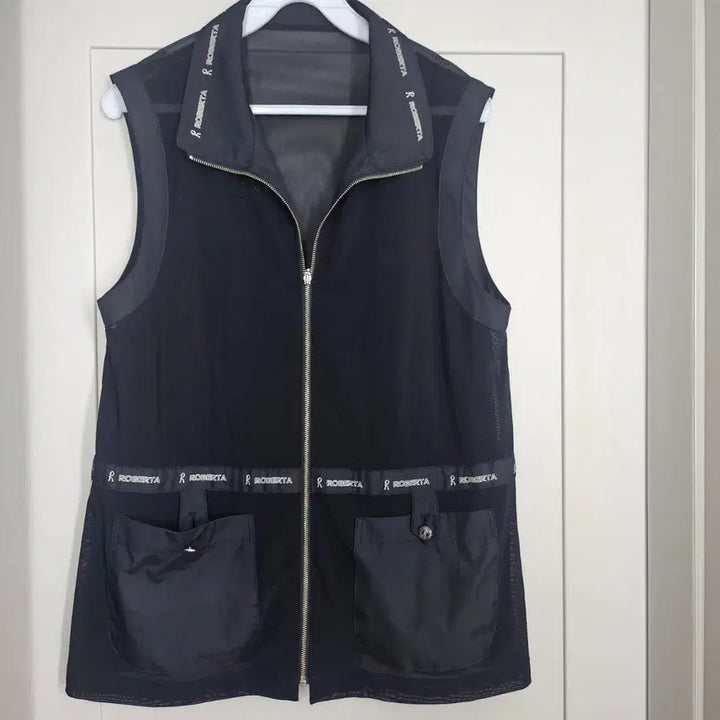 [BUNJANG] Roberta Black Pocket Vest Size 95 / 로베르타 블랙 포켓 조끼 95호