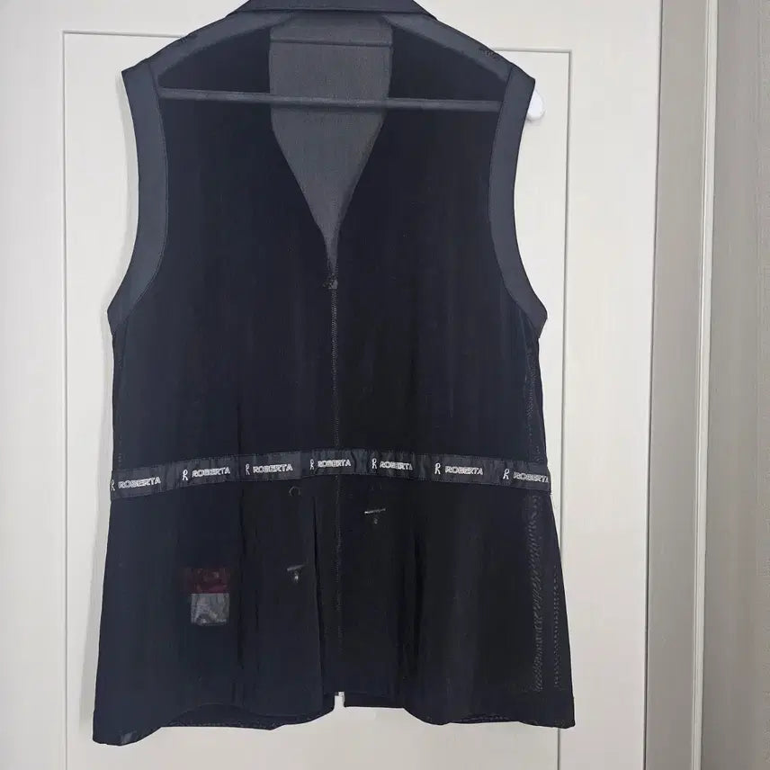 [BUNJANG] Roberta Black Pocket Vest Size 95 / 로베르타 블랙 포켓 조끼 95호
