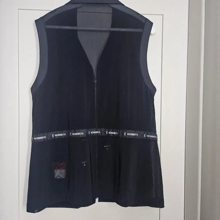 [BUNJANG] Roberta Black Pocket Vest Size 95 / 로베르타 블랙 포켓 조끼 95호