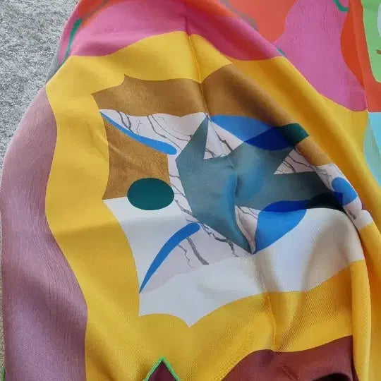 [BUNJANG] Delvaux Legend Silk Scarf 90 / 델보정품  레전드실크스카프 미사용품 90